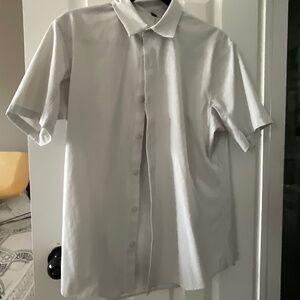 Men’s Lululemon Airing Easy Short-Sleeve Shirt Colour Vapor (grey)  M medium